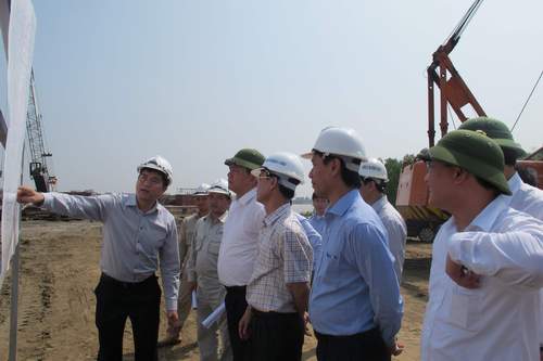 Bộ trưởng Bộ GTVT kiểm tra dự án Cầu Nguyệt Viên