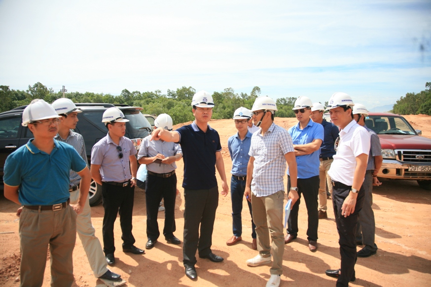 Tổng giám đốc kiểm tra tiến độ thi công gói thầu sô 1, số 7 cao tốc Đà Nẵng-Quảng Ngãi
