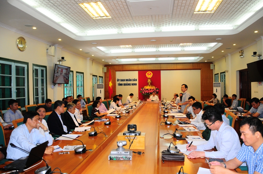 Chủ tịch UBND Tỉnh Quảng Ninh Nguyễn Đức Long chủ trì buổi làm việc nghe báo cáo đề xuất dự án Vân Đồn-Móng Cái