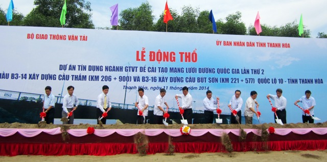 Lãnh đạo Bộ GTVT, tỉnh Thanh Hóa, các đơn vị liên quan động thổ xây dựng